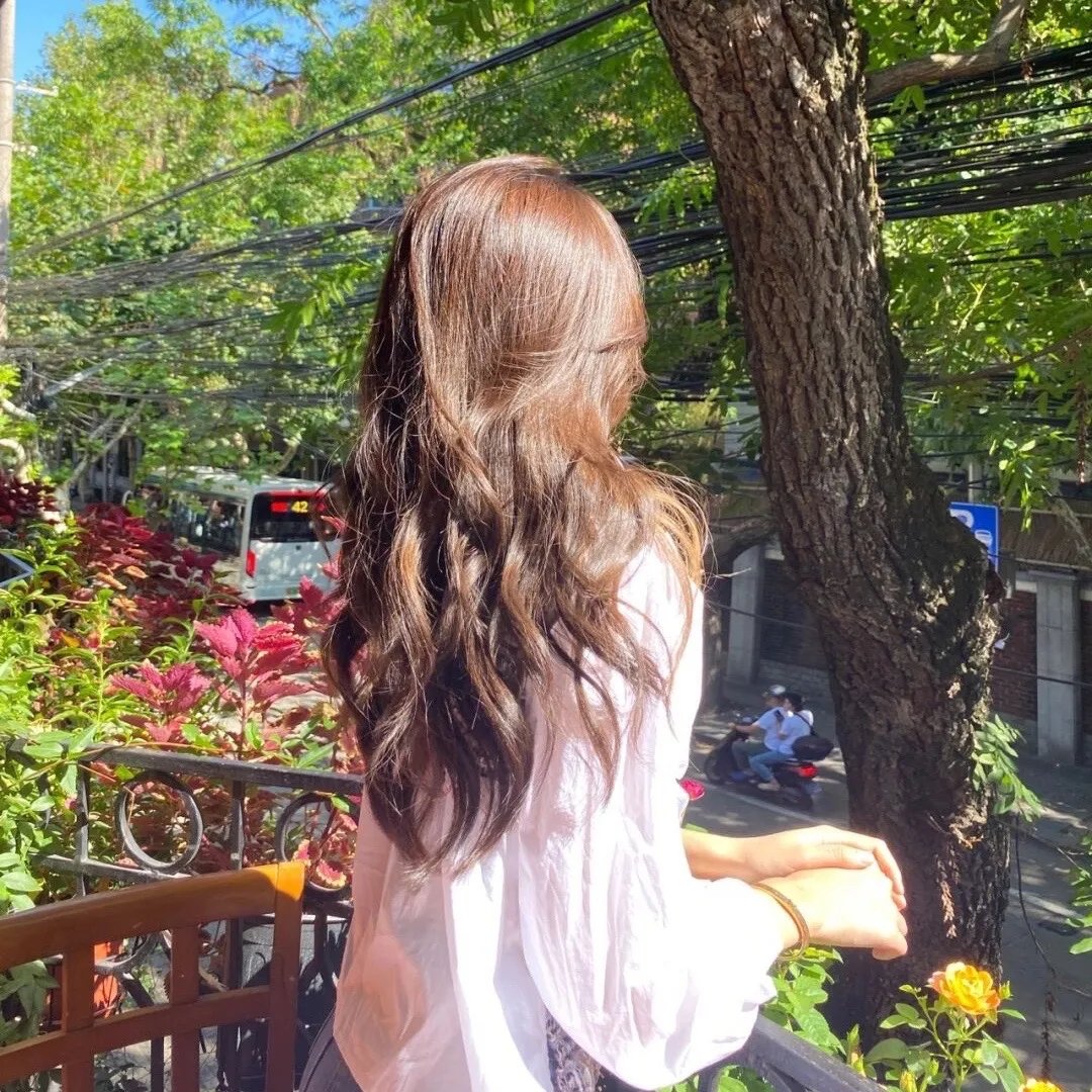 带着魔术盒的男人